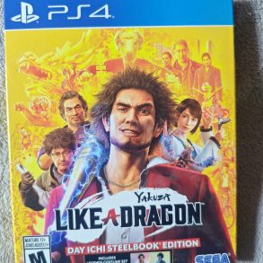 Yakuza Like A Dragon: Steelbook Edition - PS4 - Usado